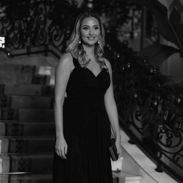 Turkish businesswoman Gozde Dizdar was awarded by Millionaire Concept